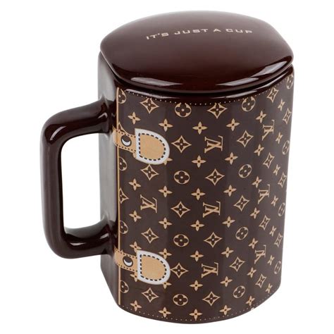 louis vuitton coffee cups.